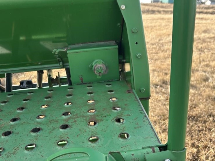 2004-john-deere-1590-image-47