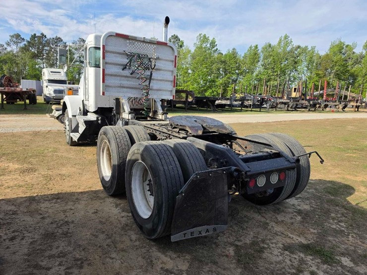 2010-kenworth-t800-image-2