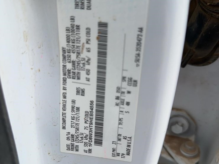 2017-ford-f350-xl-image-18