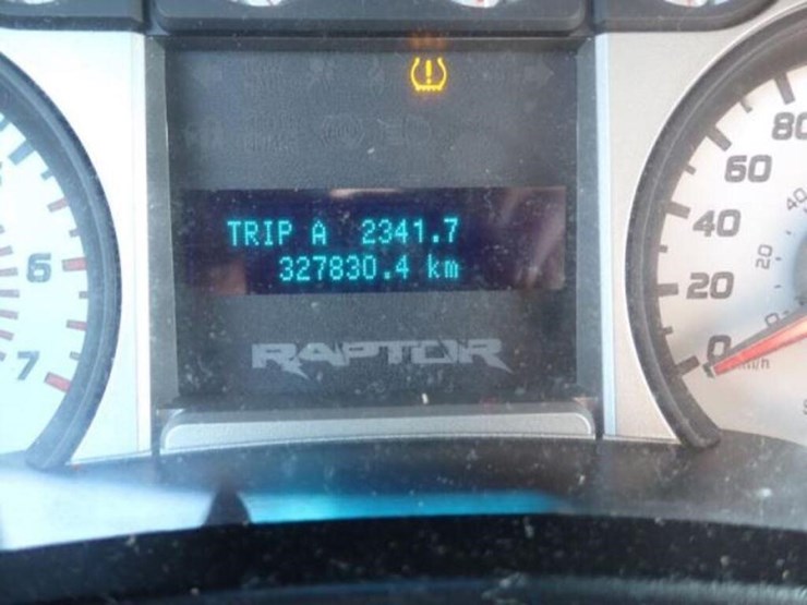 2010-ford-f150-raptor-image-11