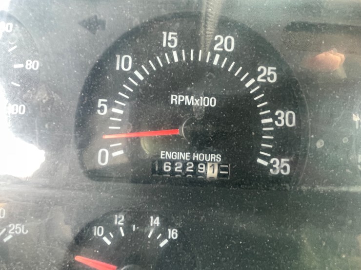 #242-•-2000-sterling-truck-tractor-(has-mn-title)-(mora,-mn)-image-71