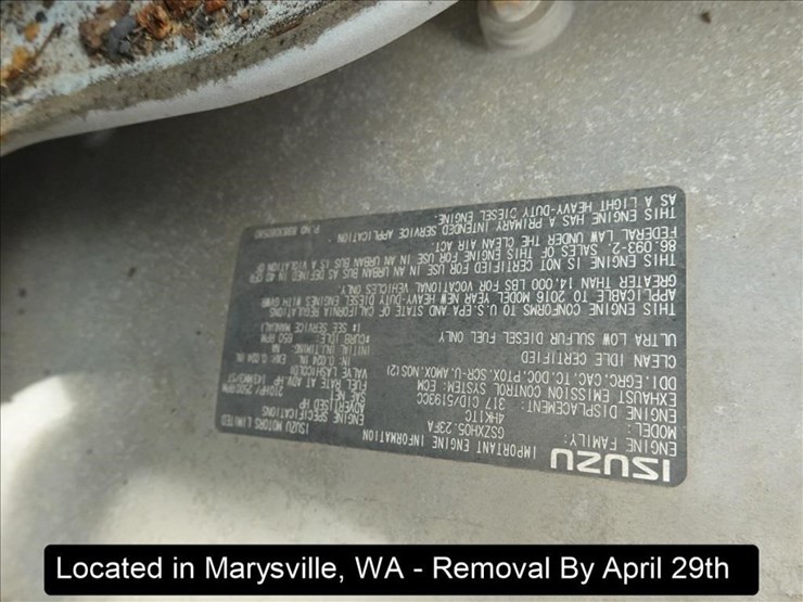 2017-isuzu-nqr-image-9