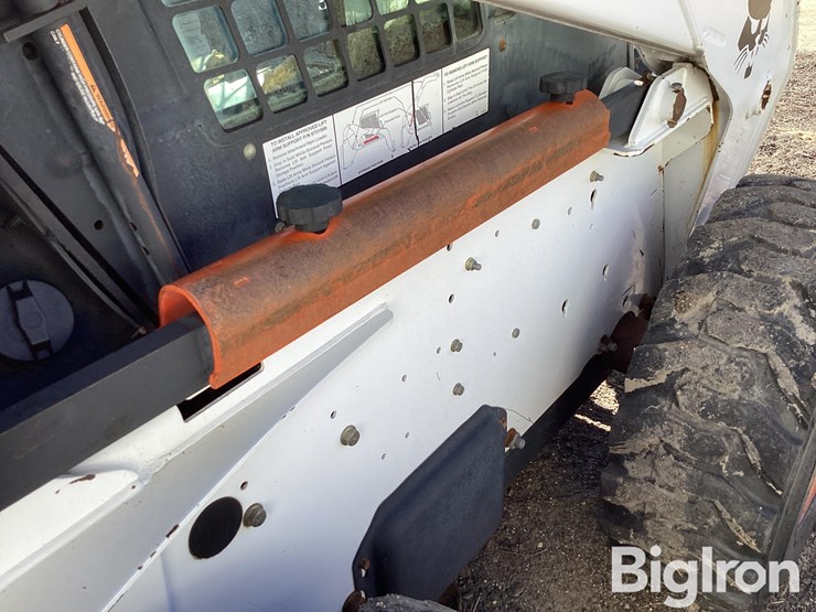 2007-bobcat-s250-image-17