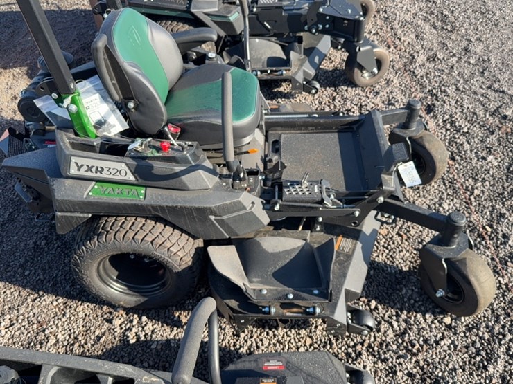 #4031-•-yakta-yxr-320-zero-turn-mower-image-7