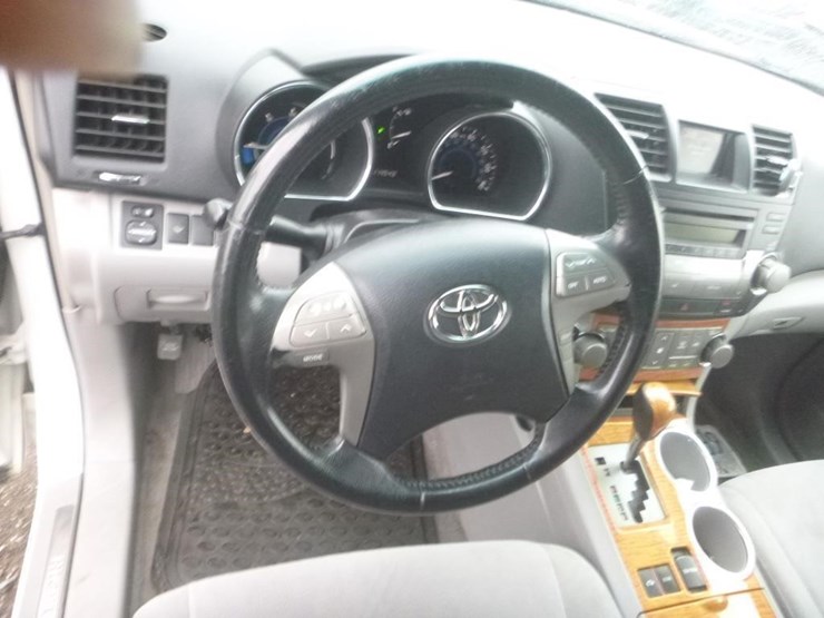 2008-toyota-highlander-image-12