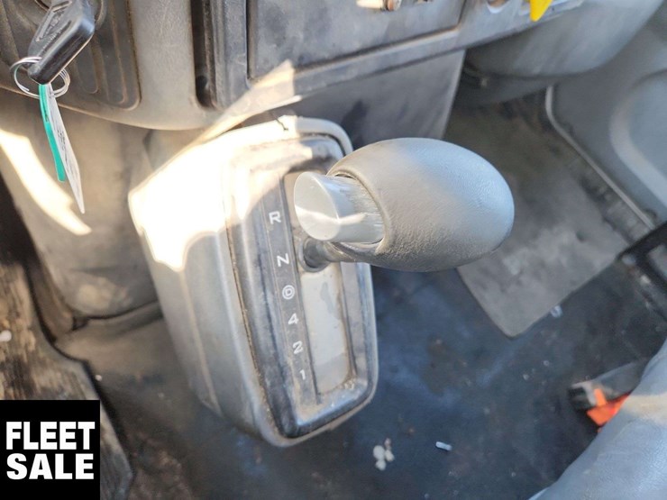 2006-international-durastar-4300-image-22