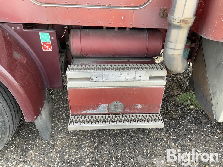 1989-peterbilt-377-image-12