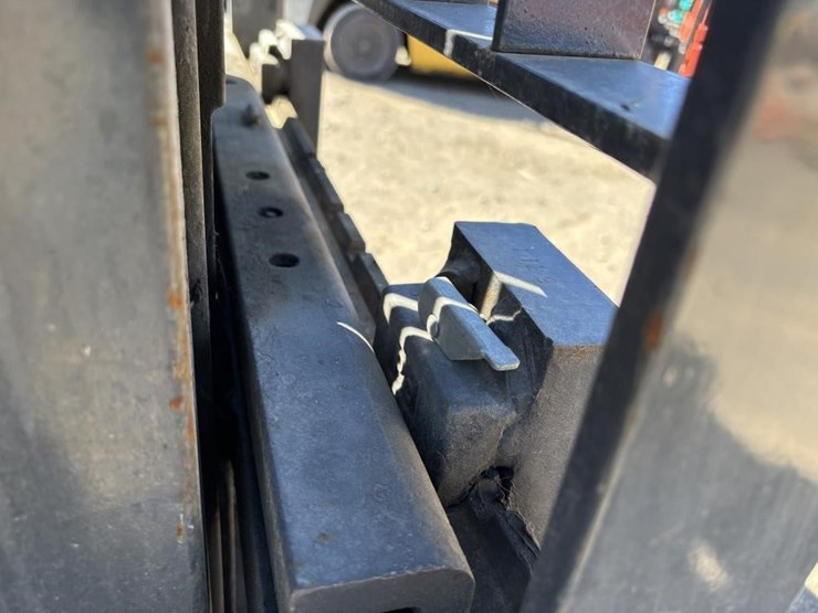 nissan-g1n1l20v-image-12