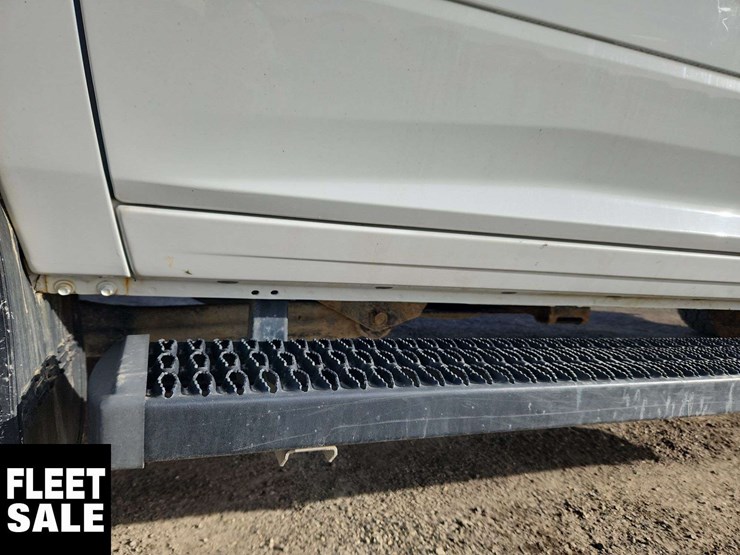 2018-dodge-3500-image-43