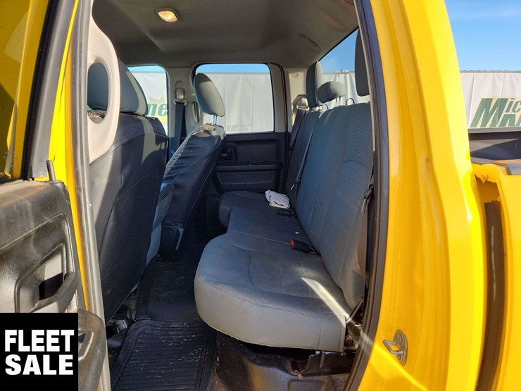 2019-ram-1500-classic-image-15