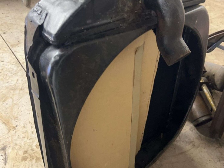 radiator,-fuel-tank-and-other-parts-image-13