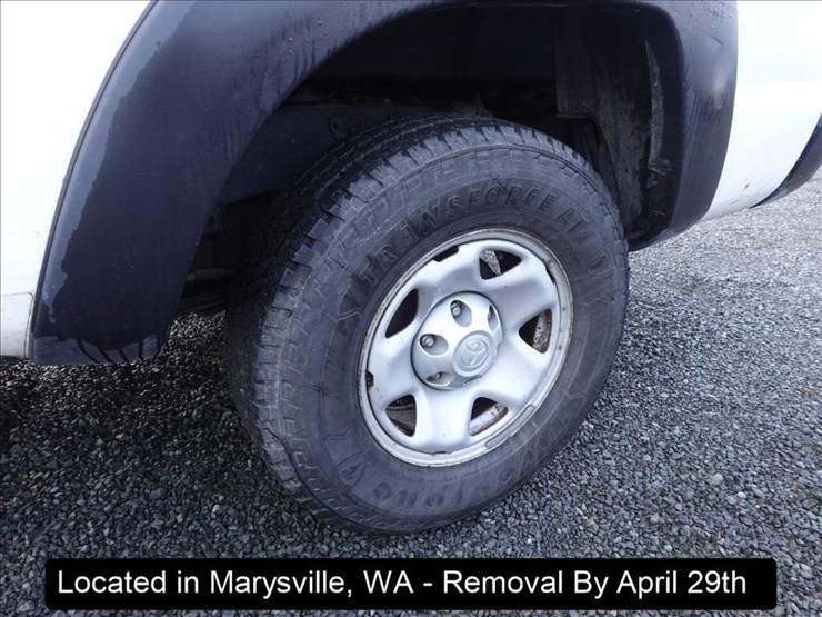 2014-toyota-tacoma-image-16