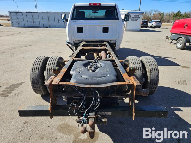 2011-dodge-ram-3500-image-6