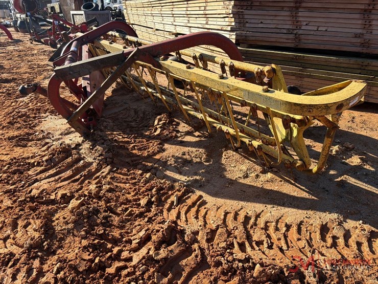 new-holland-57-image-4