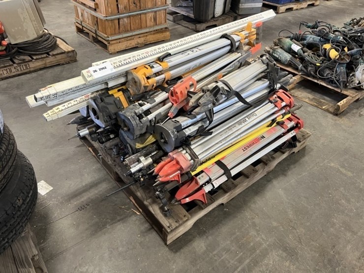 topcon-trip-pods-&-seco-grade-rods-image-3