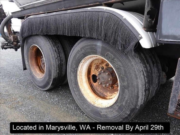 1991-ford-l9000-image-40