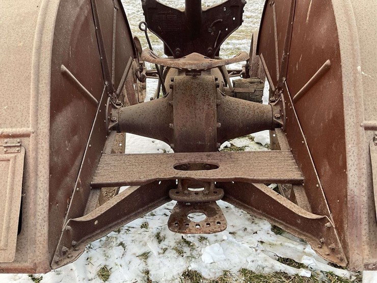 fordson-(usa)-parts-tractor-image-12