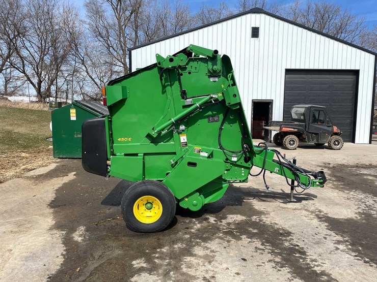 #142-•-john-deere-round-baler-(stoughton,-wi)-image-4