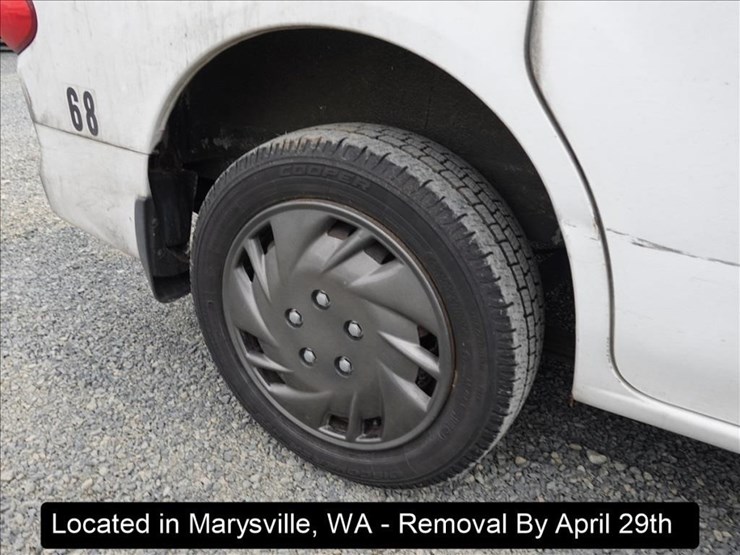 2014-nissan-nv200-image-13