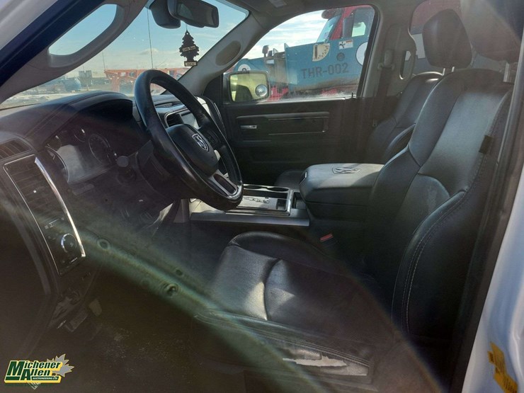 2013-dodge-1500-image-12