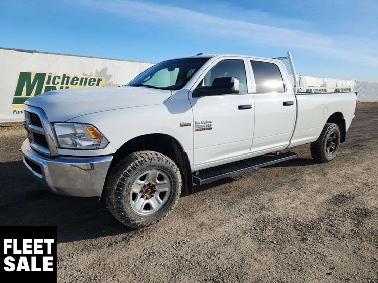 2018-dodge-3500-image-1