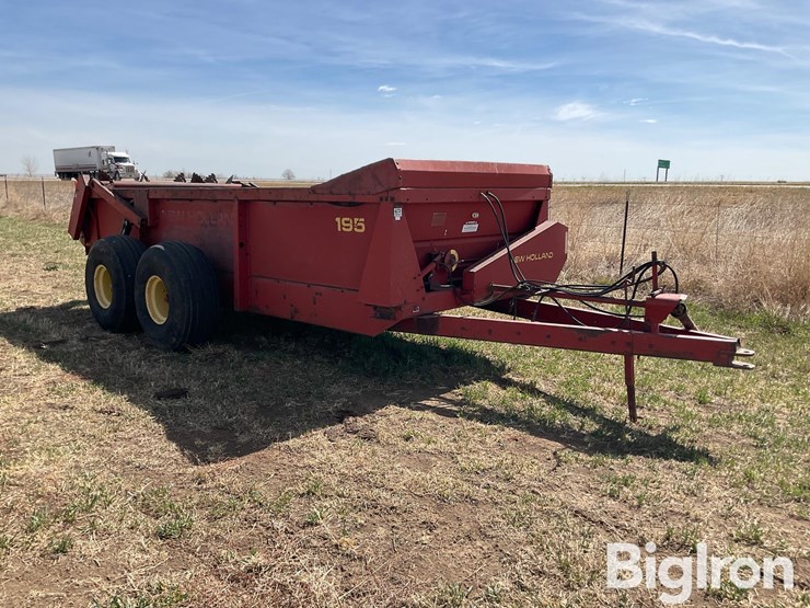 new-holland-195-image-3