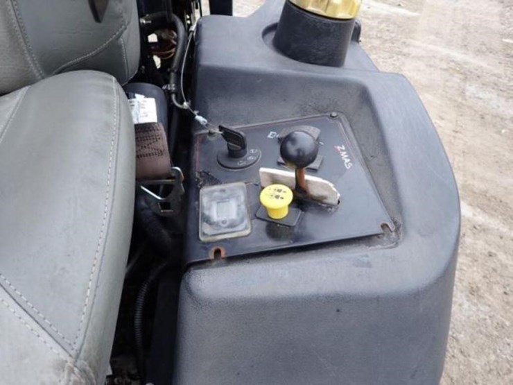 2016-toro-z-master-professional-7000-zero-turn-722-image-14