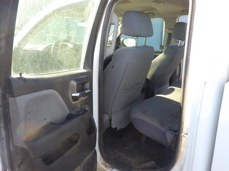 2018-chevrolet-1500-image-7