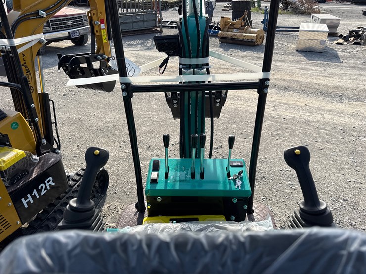 2026-cfg-industry-mh12rx-image-5