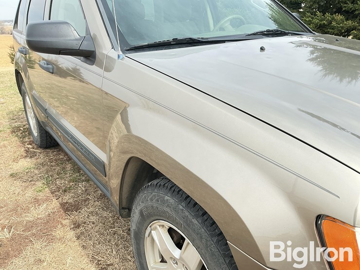 2005-jeep-grand-cherokee-image-12