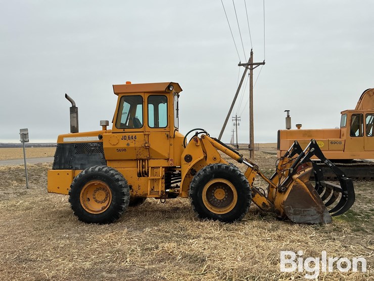 john-deere-644-image-4