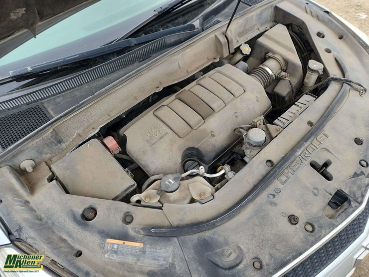 2011-chevrolet-traverse-ls-image-26