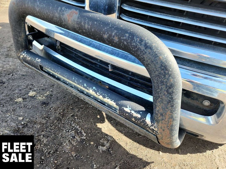 2015-dodge-2500-image-33