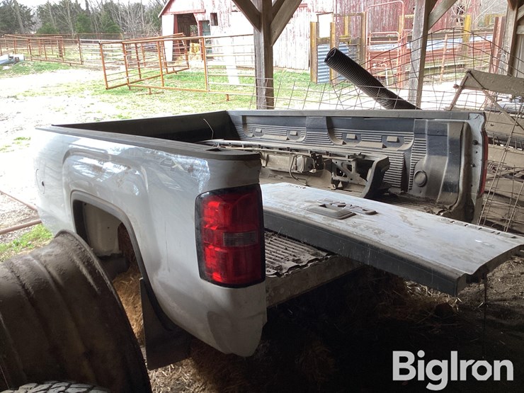 2015-gmc-sierra-3500-image-7