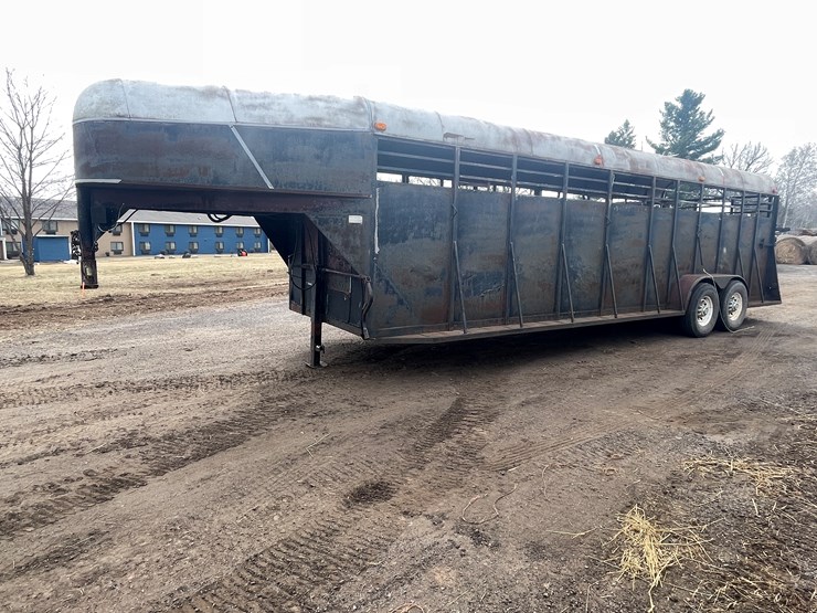 #294-•-1998-calico-livestock-trailer-(has-mn-title)-(mora,-mn)-image-1