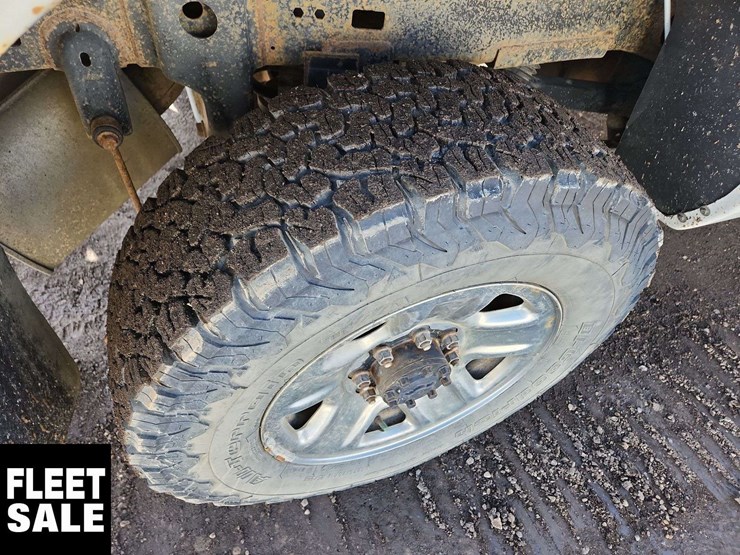 2015-dodge-2500-image-30