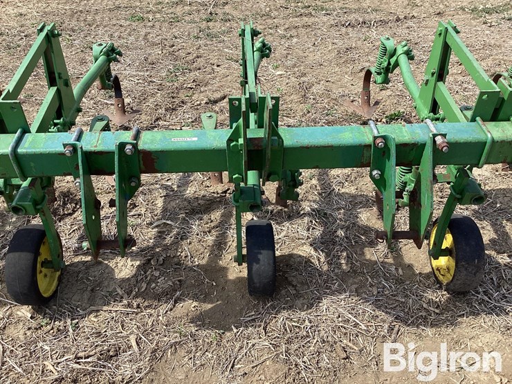 john-deere-6-image-9