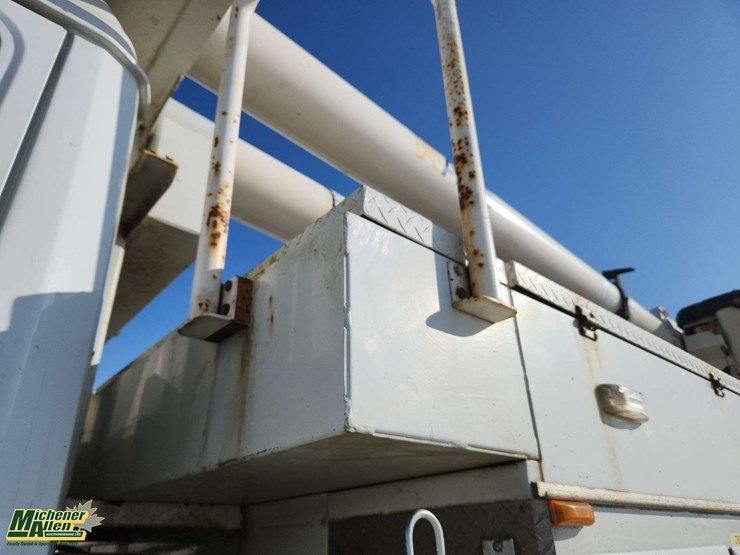 2006-international-durastar-4300-image-58