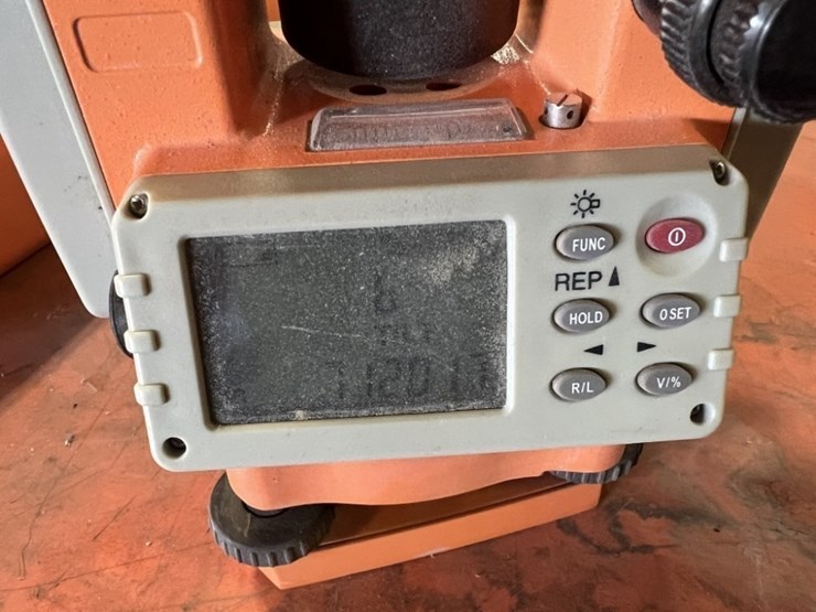 digital-theodolite-image-7