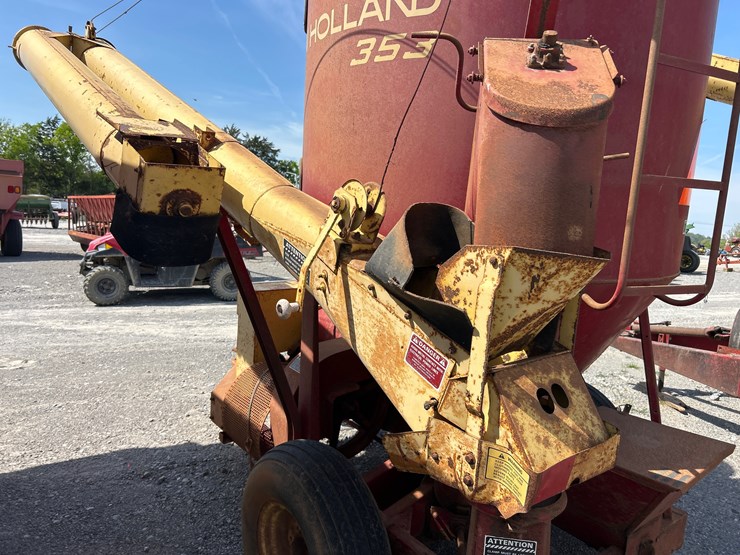 new-holland-353-image-8