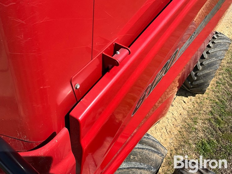 2012-case-ih-8120-image-19