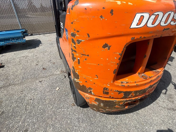 #354-•-doosan-forklift-(neenah,-wi)-image-23