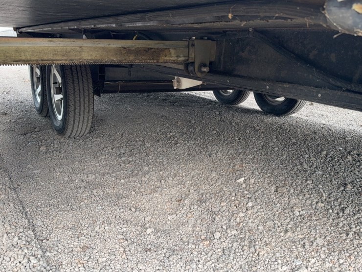 #3002-•-2006-rockwood-28'-5th-wheel-camper-image-11