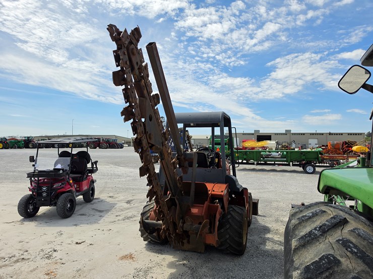 2002-ditch-witch-rt70-image-16