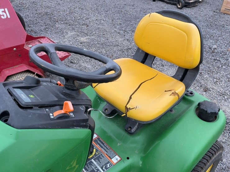 2013-john-deere-x320-image-9