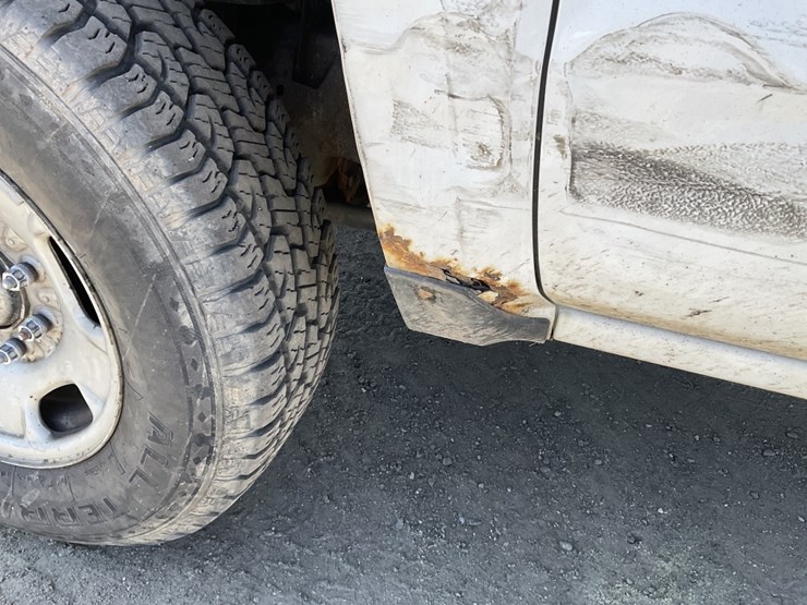 2015-chevrolet-2500-image-5