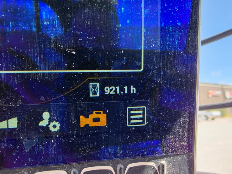 2022-new-holland-c332-image-12