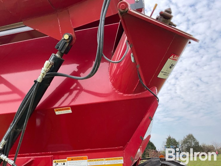 2012-j&m-525-image-14