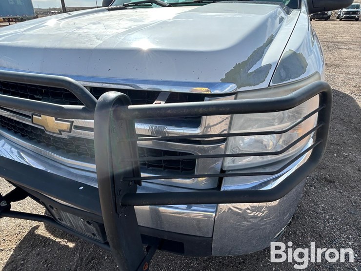 2010-chevrolet-silverado-2500-image-12