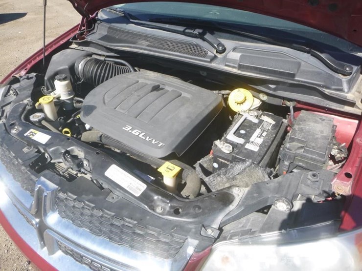 2014-dodge-grand-caravan-image-12